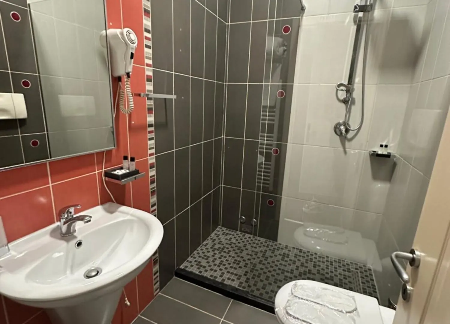 Monun Boutique Hotel Tirana 3*,  Albanie
